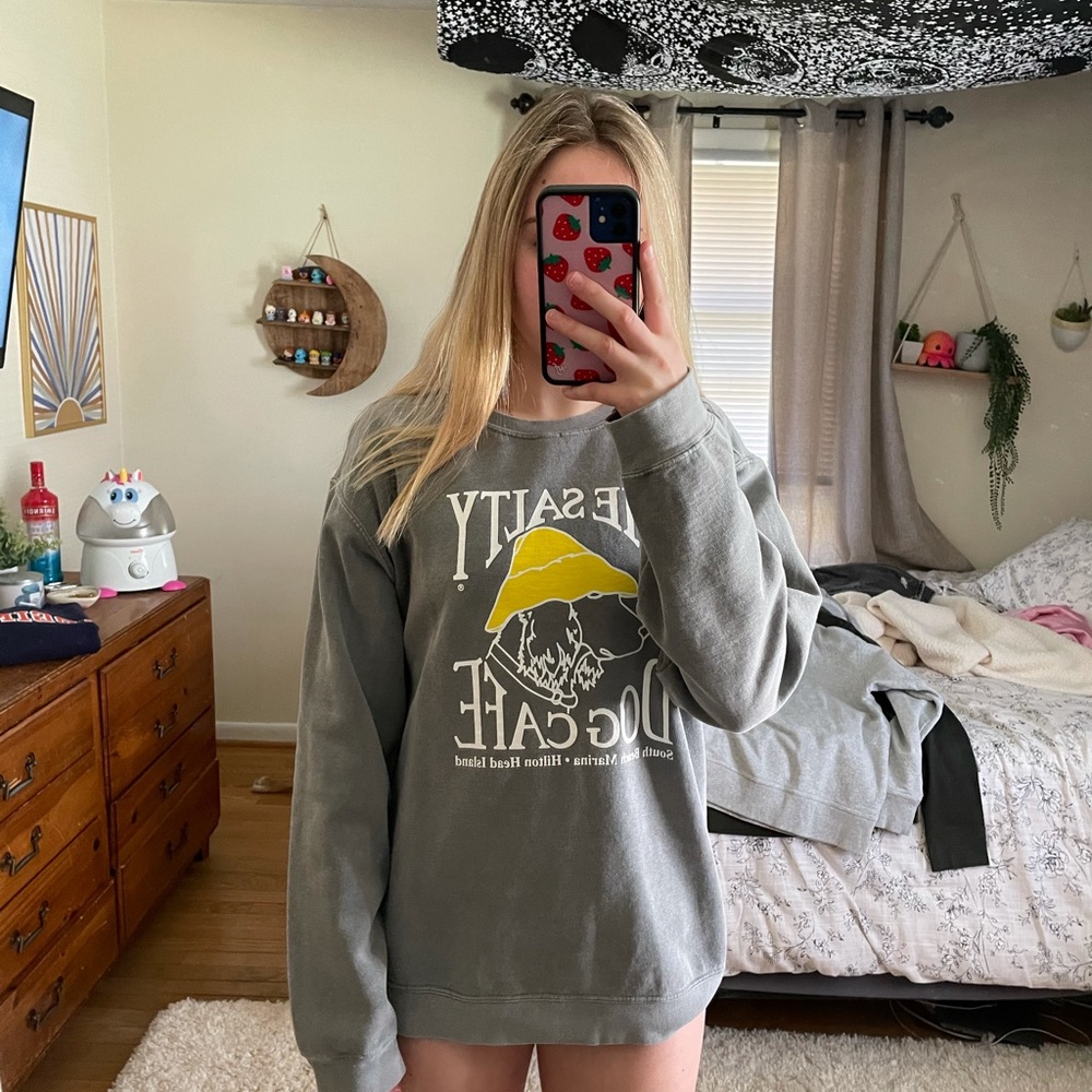 Salty dog crew neck